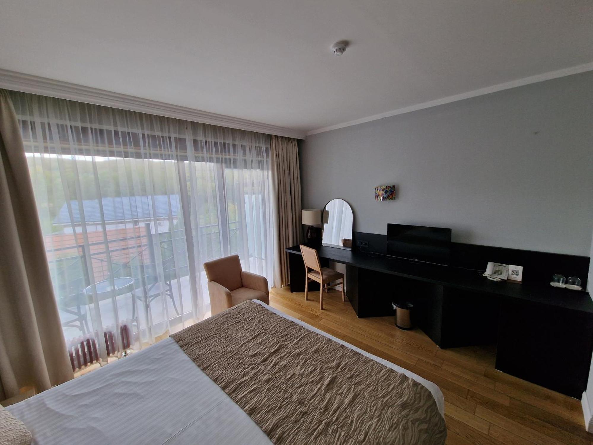 Hotel Sunny Hill Cluj-Napoca Exterior foto